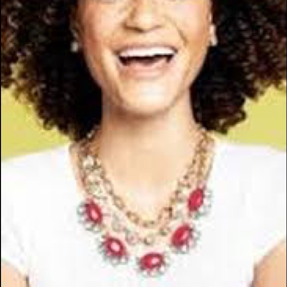 Stella & Dot Mae Necklace - Picture 2 of 3